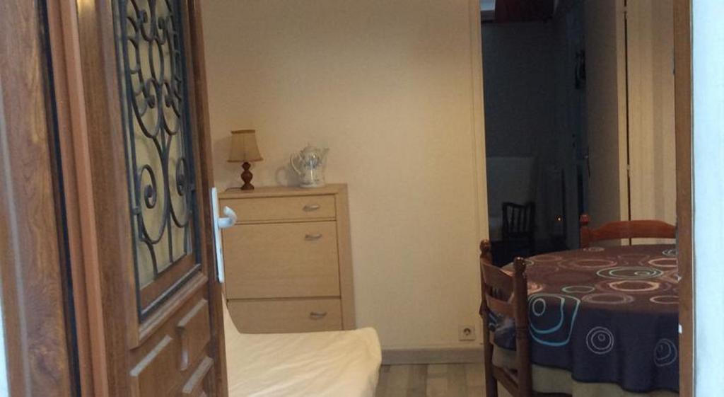 Apartamento Au Coeur De Bourg Csm Courseulles-sur-Mer Habitación foto
